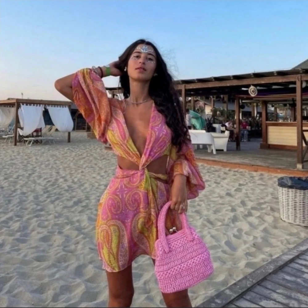 Cut Out Printed Dress Size S - Picture 5 of 8